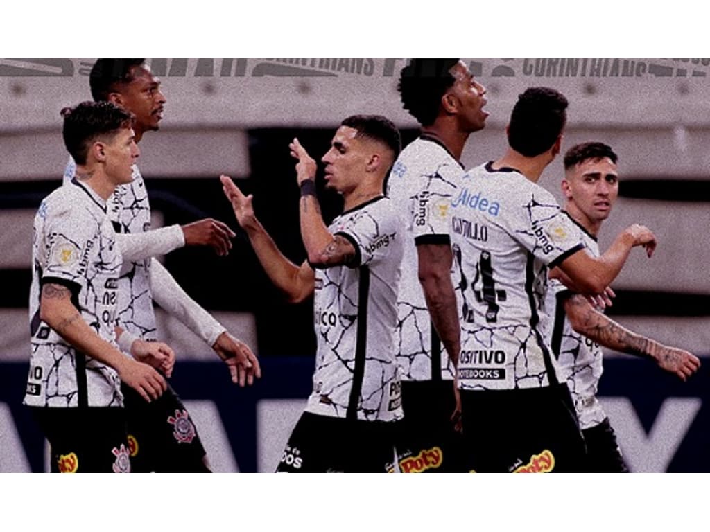 Com dispensa de Danilo Avelar, Corinthians pode ter saída de três zagueiros  em uma semana