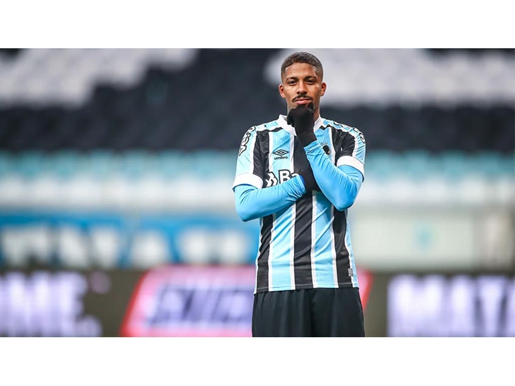 Lateral campeão da Copa do Brasil com o Grêmio vai disputar a segunda  divisão mineira