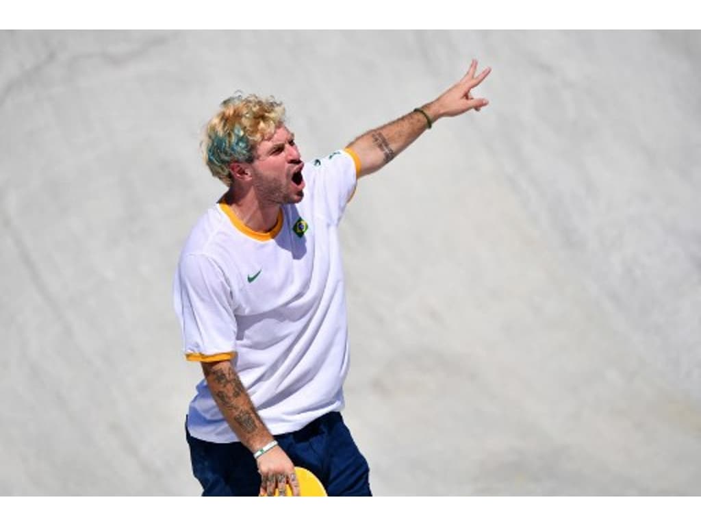 Conheça a dupla do skate park que é esperança de medalha do