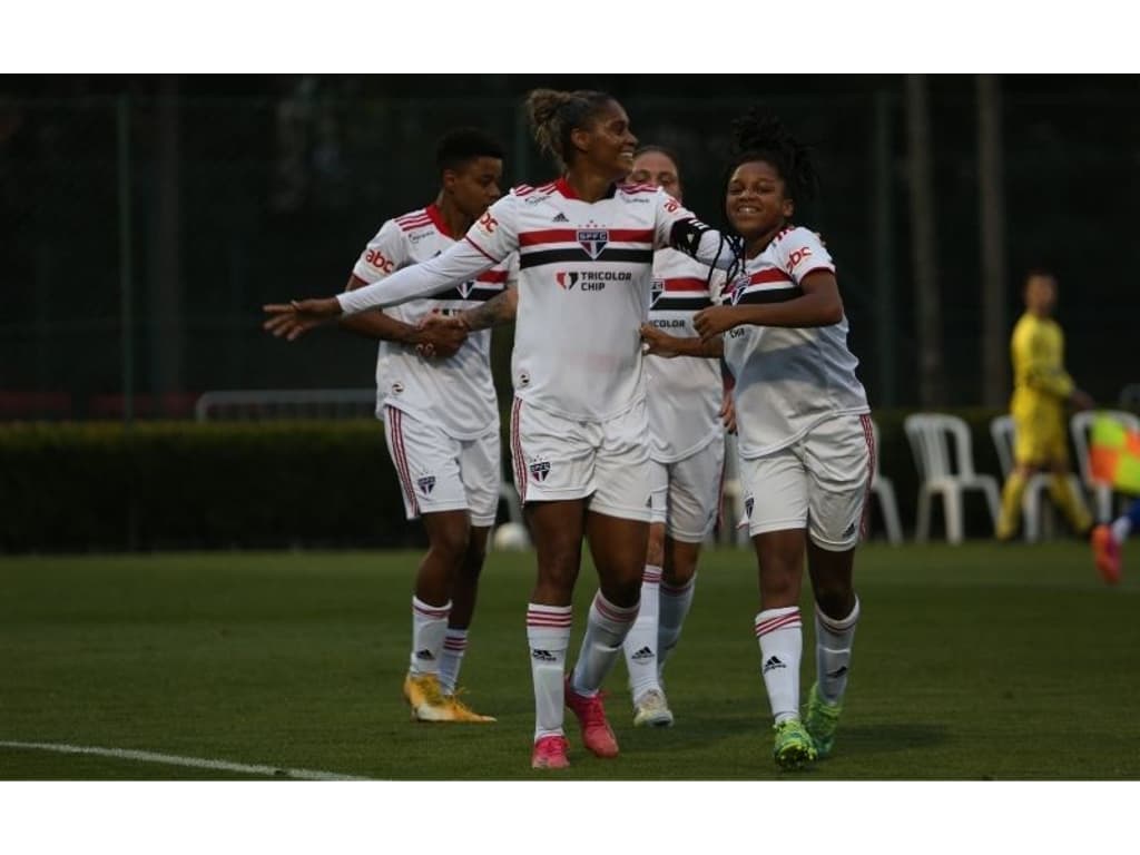 São Paulo vence o São José por 2 a 0 e estreia com vitória no Campeonato  Paulista Feminino de 2021 - Lance!