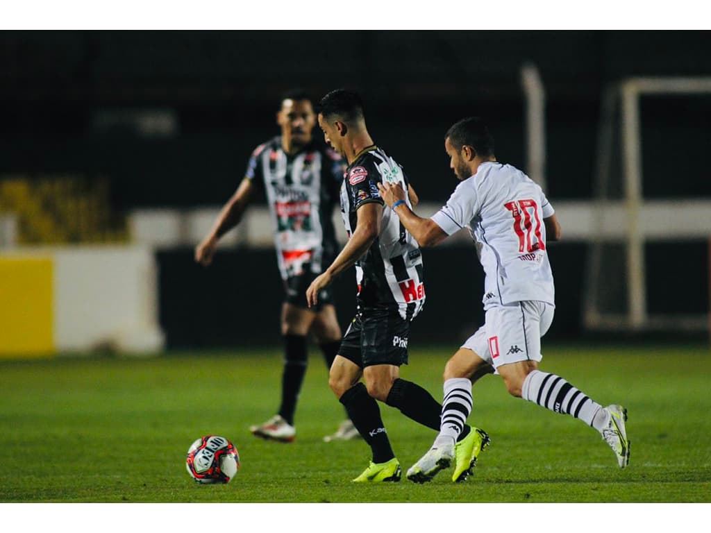 Confira cotações das casas de apostas para Vasco x Guarani