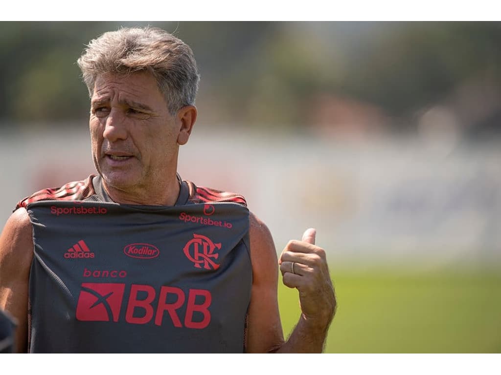 Lateral da base é a novidade entre os relacionados do Grêmio para enfrentar  o Flamengo; veja a lista, grêmio