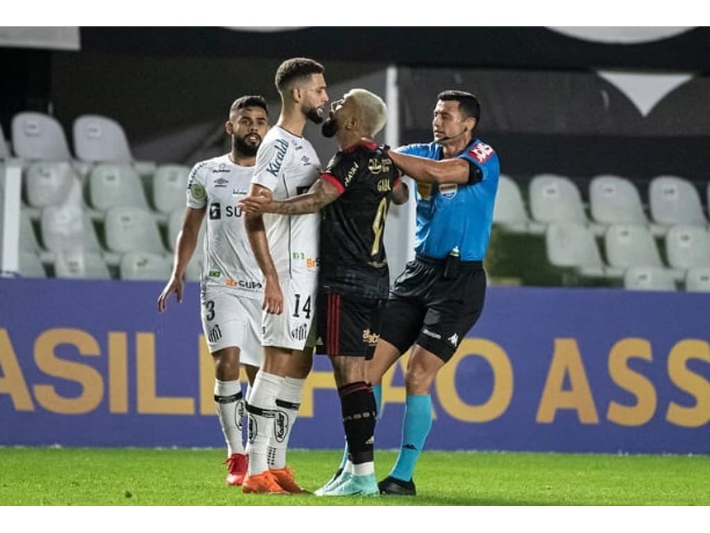 Santos x Flamengo: onde assistir, escalações, desfalques e arbitragem -  27/08/2021 - UOL Esporte