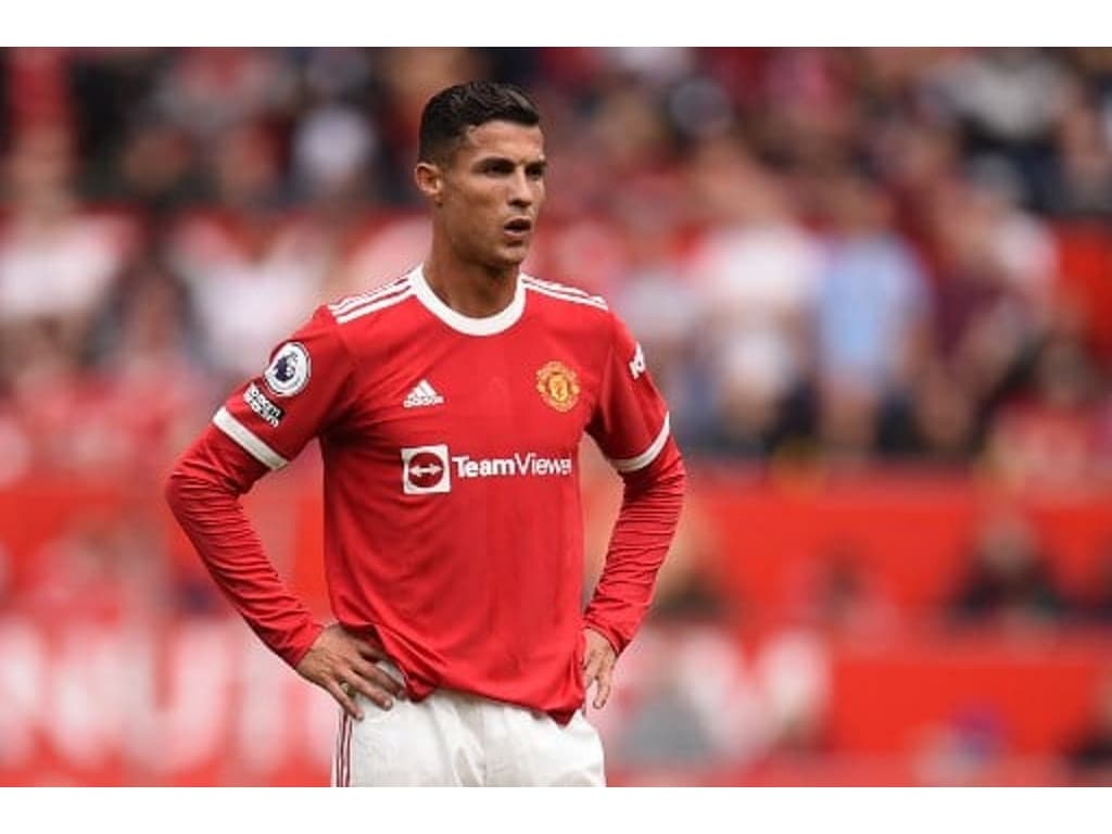 Cristiano Ronaldo brilha em seu retorno e Manchester United goleia  Newcastle pela Premier League - Esporte News Mundo