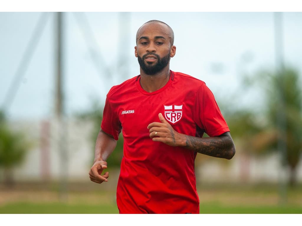 CRB - Clube de Regatas Brasil - O primeiro volante Wesley Dias é o mais  novo reforço do Galo para a disputa da Série B. O atleta que pertence ao  Estoril Praia