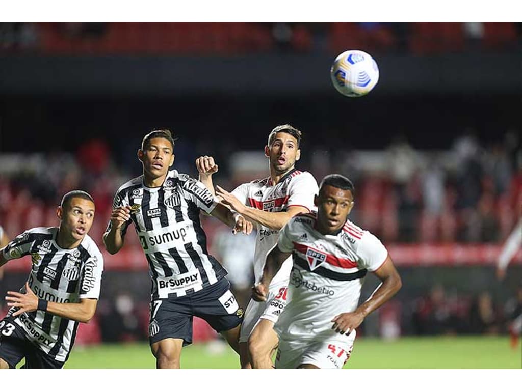 Santos x São Paulo: escalações e onde assistir ao jogo pelo Brasileirão