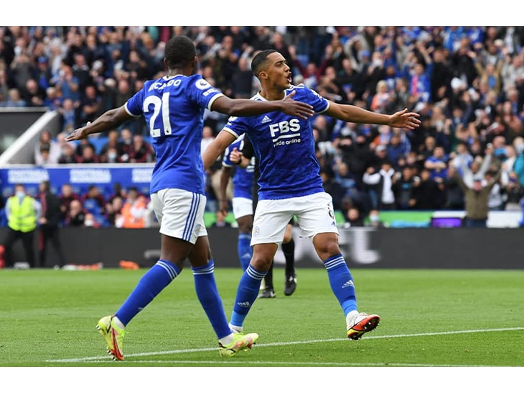 Em jogo de seis gols, Leicester vence o Manchester United em casa pelo  Campeonato Inglês - Lance!