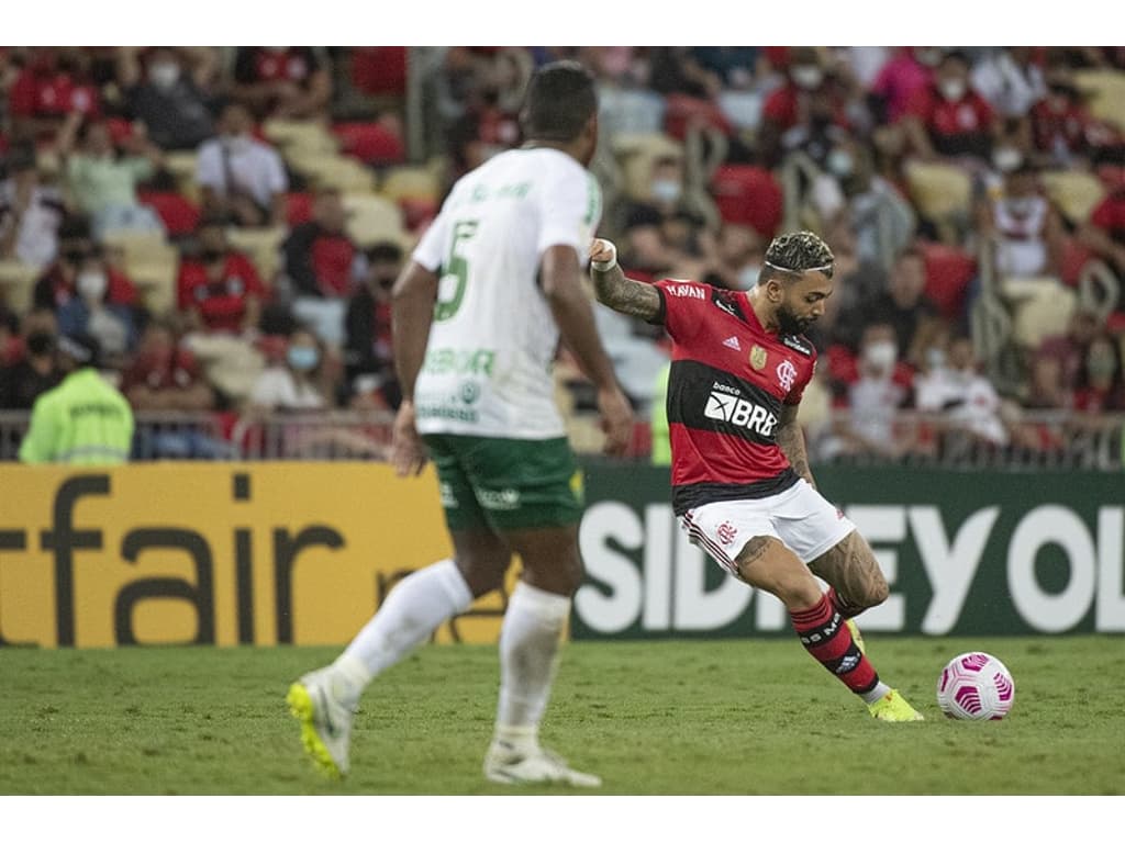 VAR anula dois, e Fluminense e Flamengo empatam pelo Brasileirão