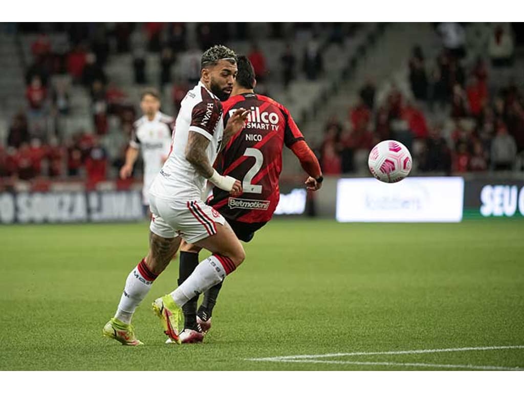 Flamengo on X: Fim de jogo no Maracanã. O Flamengo empata em 0 a 0 com o  Athletico-PR, no jogo de ida das quartas de final da Copa do Brasil. #CRF  #VamosFlamengo