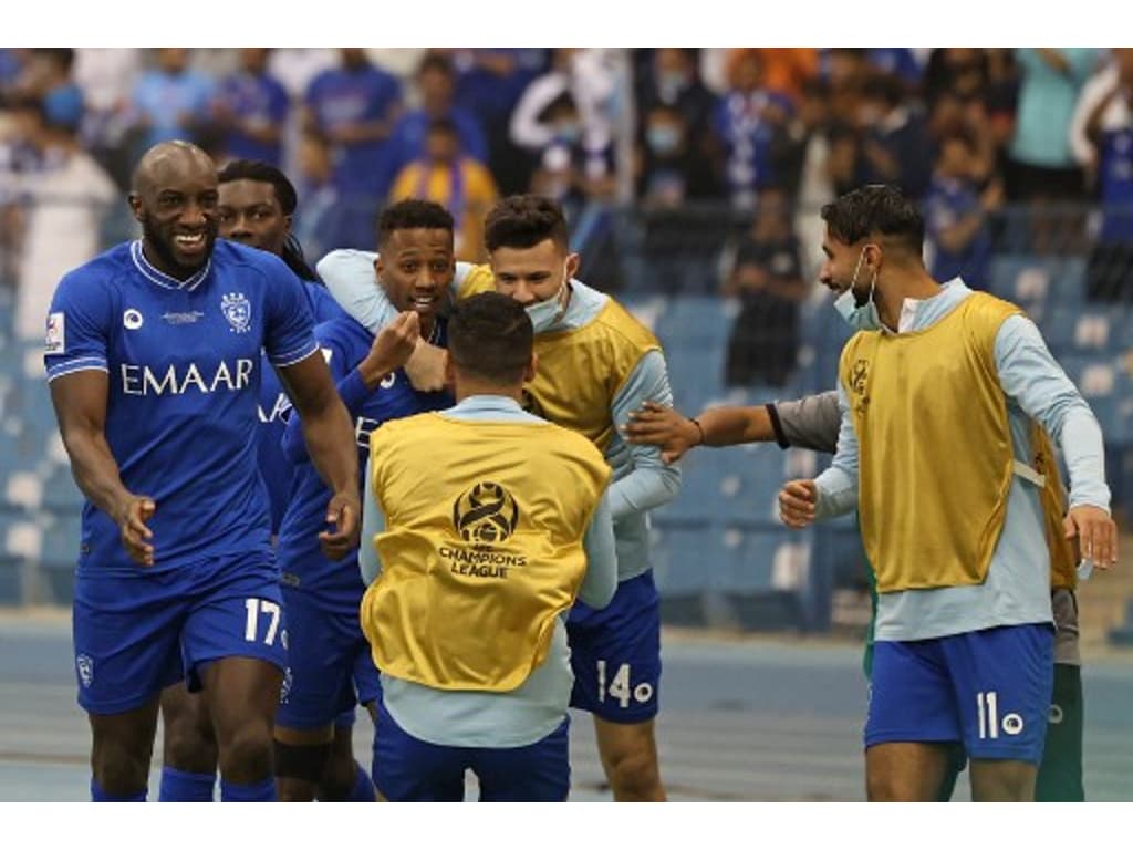Sem muito esforço, Al-Hilal joga 'para o gasto' e derrota time iraniano na  Champions Asiática
