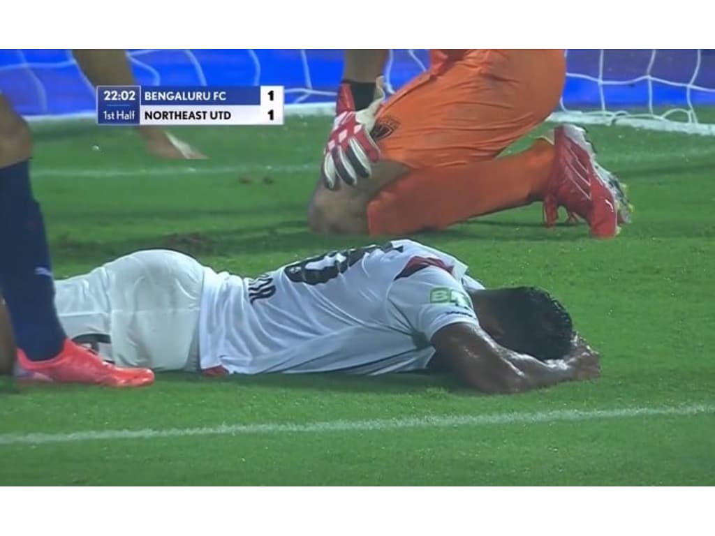 No ângulo: zagueiro faz gol contra bizarro no Campeonato Indiano; assista  ao vídeo, Brasil Mundial FC