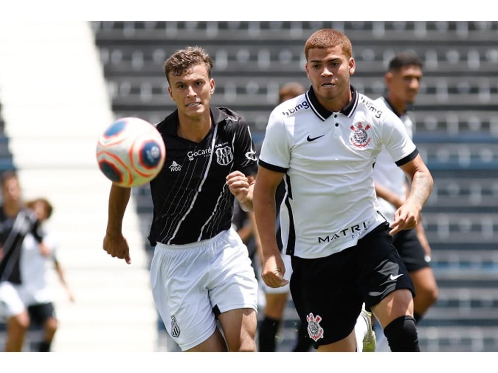 Corinthians marca no fim e empata com o São Paulo no Paulistão Sub-11