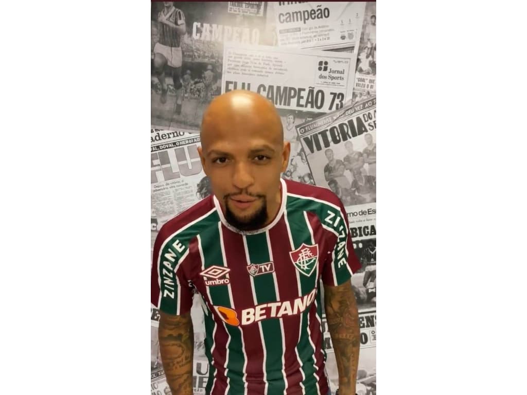 Foto de jogador na infância com camisa do Fluminense viraliza em