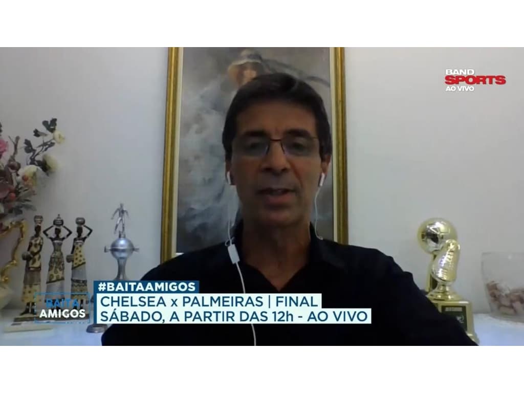 Bolsonaro crava Palmeiras campeão mundial e diz que Cruzeiro será
