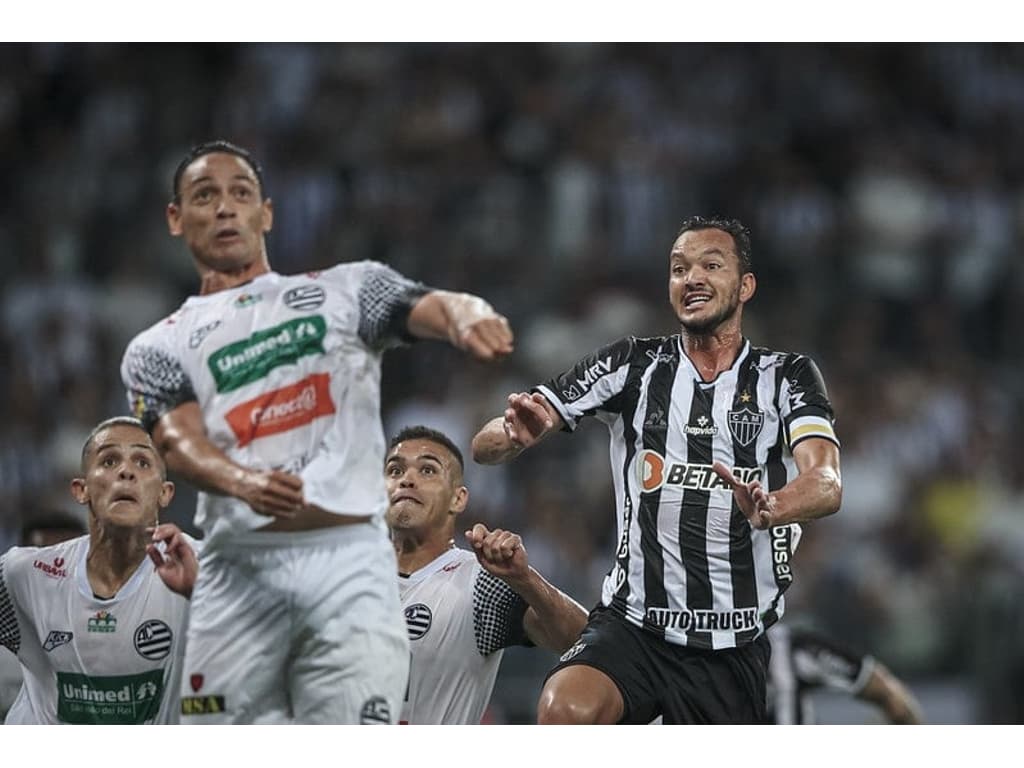 VAR é utilizado três vezes e define empate entre Boa e Atlético-MG - Lance!