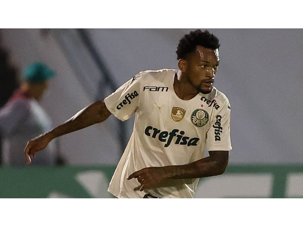 Jailson se despede do Palmeiras com declaração nas redes sociais