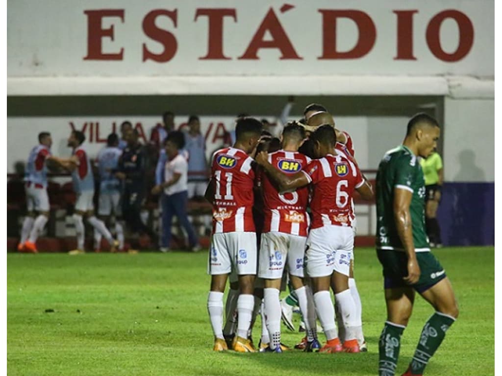 Vila Nova busca empate no último lance e evita derrota para o