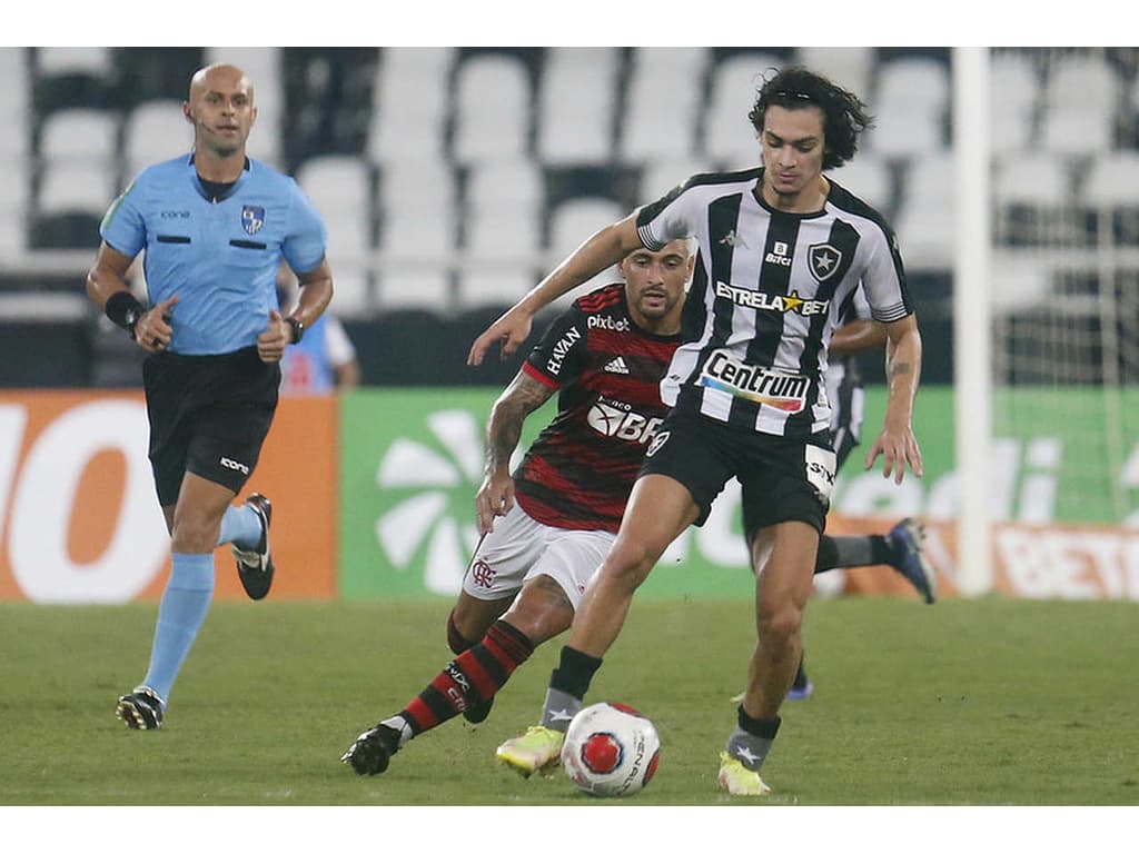 Flamengo x Botafogo ao vivo: onde assistir ao jogo do Brasileirão hoje