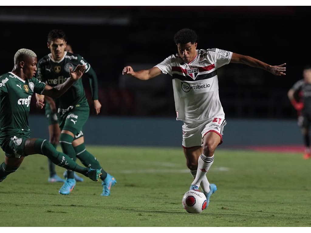 Paulistão on X: A partida de ida da decisão do Paulistão Sicredi 2022  entre São Paulo e Palmeiras acontece nesta quarta-feira (30), às 21h40, no  Morumbi. O jogo será transmitido ao vivo