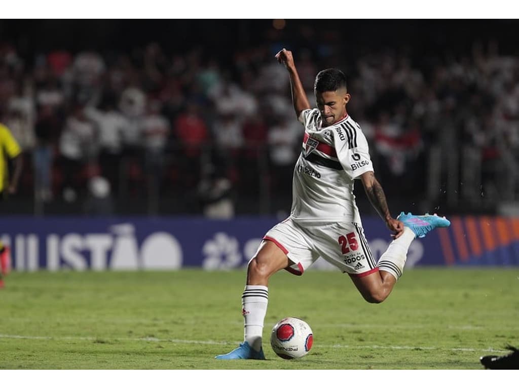 De vilão a herói no São Paulo, Nestor abre o jogo no dia do