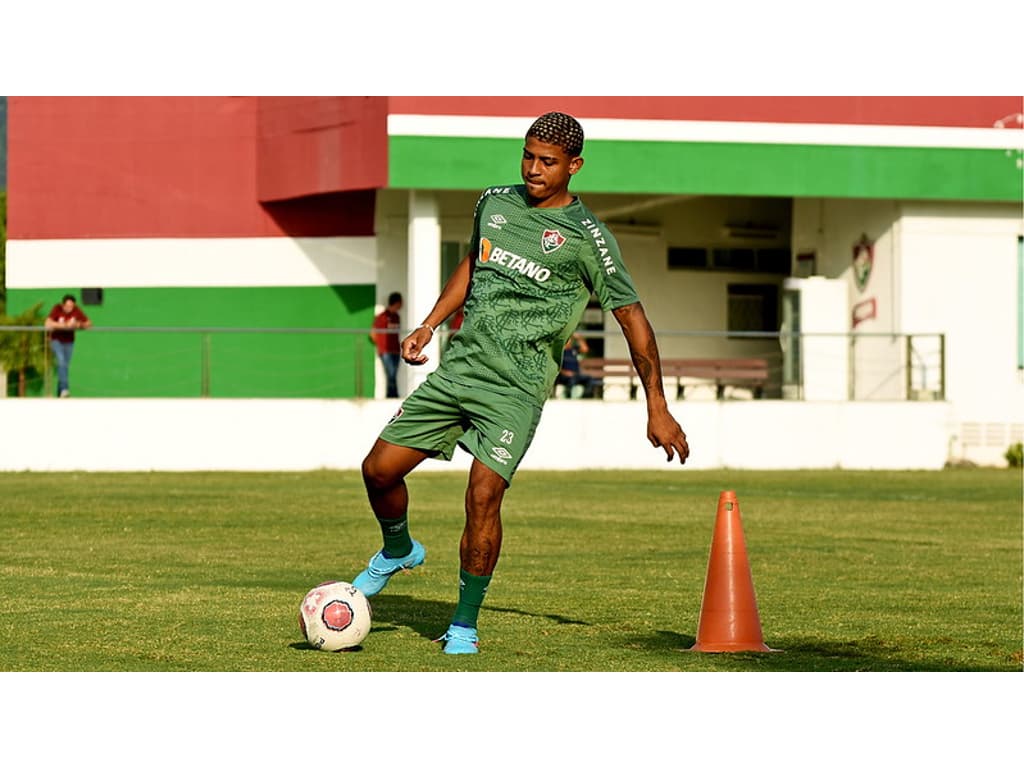 As vésperas da estreia do Fluminense no Mundial, John Kennedy diz que  trabalharia com eventos: 'Gosto da noite' - Lance!