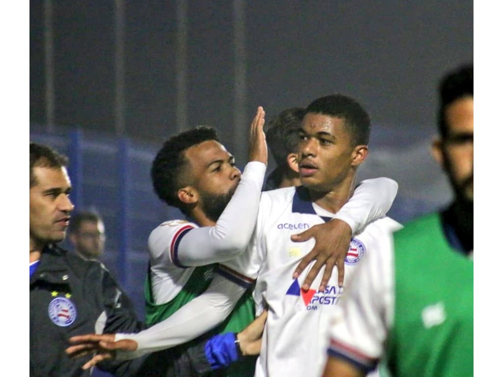 Em jogo com duas viradas, São Paulo bate o Bahia no Brasileiro Feminino -  Lance!