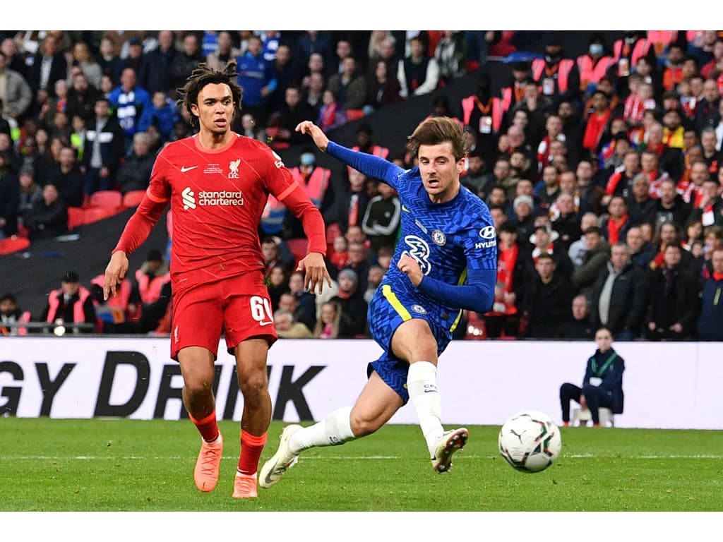 Chelsea e Liverpool fazem grande jogo em empate por 2 x 2 no Inglês