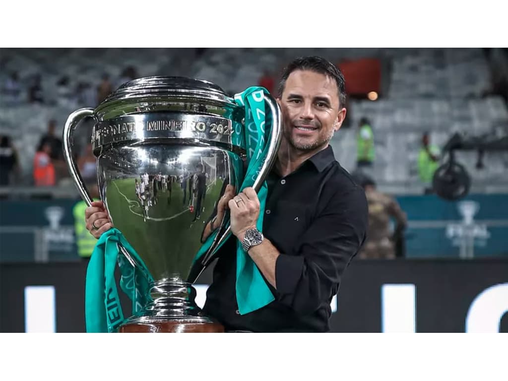 Entre sonho e realidades, Augusto Melo inicia montagem do departamento de futebol do Corinthians