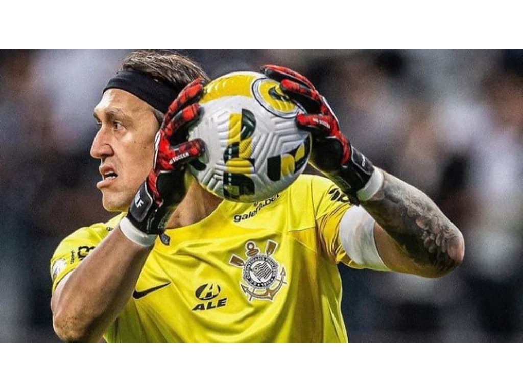 Lance - CÁSSIO É CORINTHIANS! 🧤⚽🦅 No dia do goleiro, Cássio escreve mais  uma vez seu nome na história do Timão. Ídolo máximo! 👏👏 #corinthians # cássio #goleiro