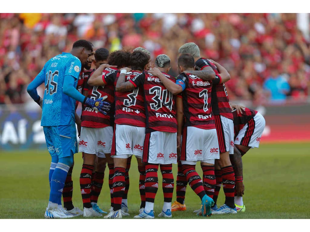 Jogadores do Flamengo são vacinados contra a covid-19 FlaResenha