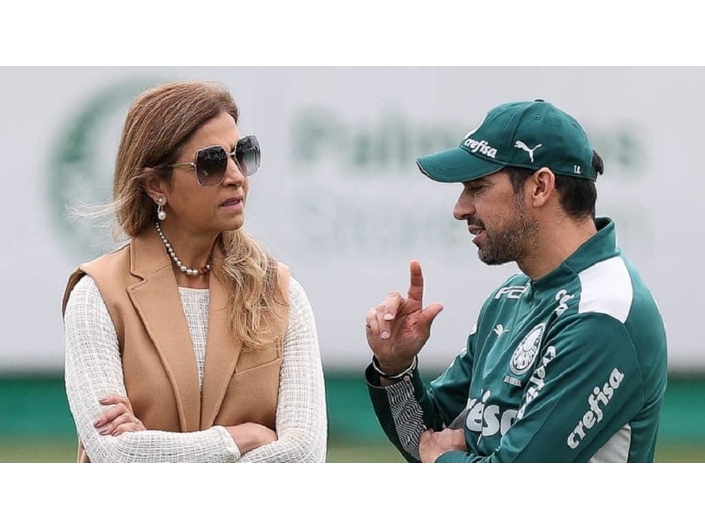 Palmeiras tem sinal positivo e deve avançar por atacante da Premier League após o Brasileirão