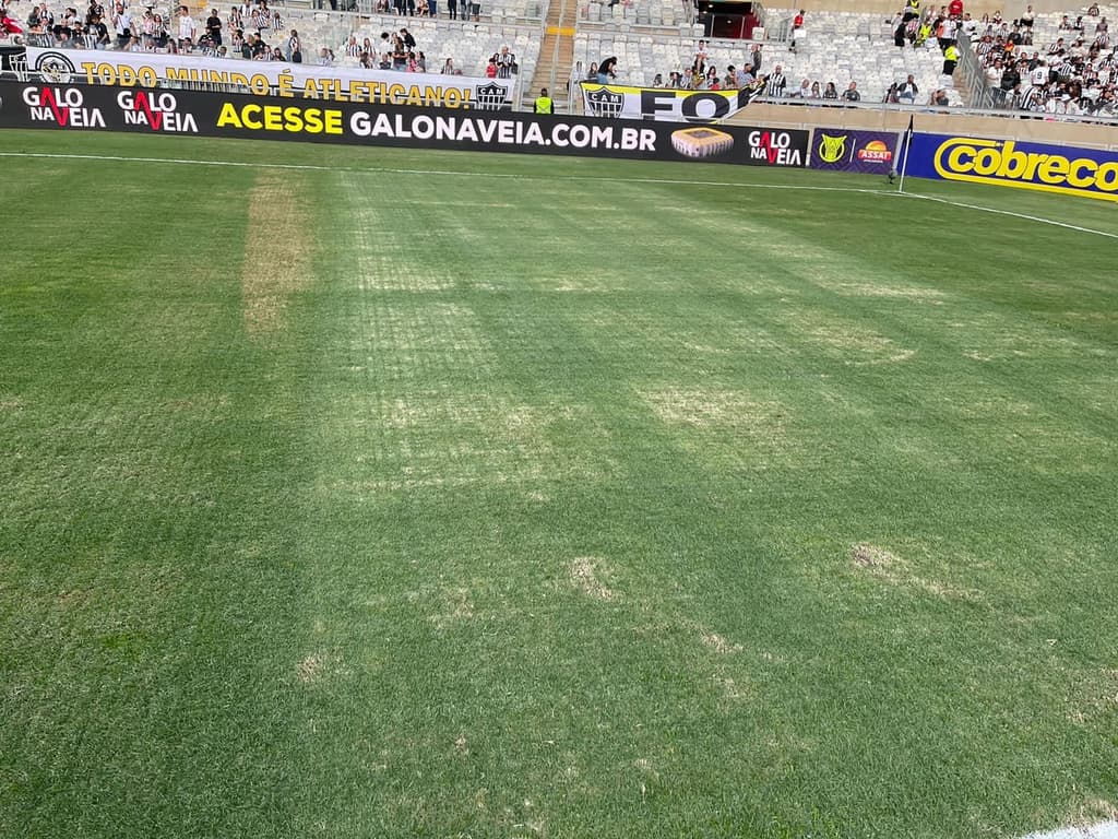 Veja imagens do gramado e do palco no Mineirão em jogo de Cruzeiro x Grêmio