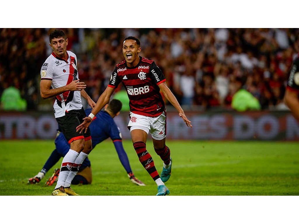 Contratado pelo Palmeiras, Lázaro registra presença na Supercopa em momento acertado.