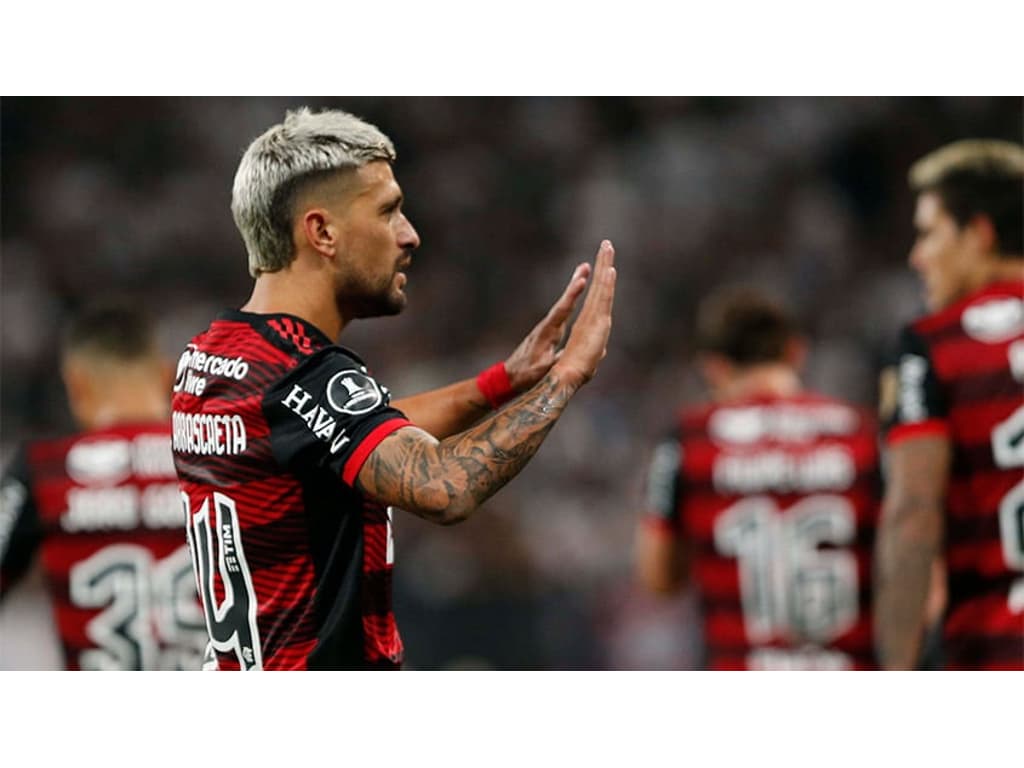 Corinthians x Flamengo: elencos somam quase 700 jogos por seleções e têm  vivência na Europa, libertadores