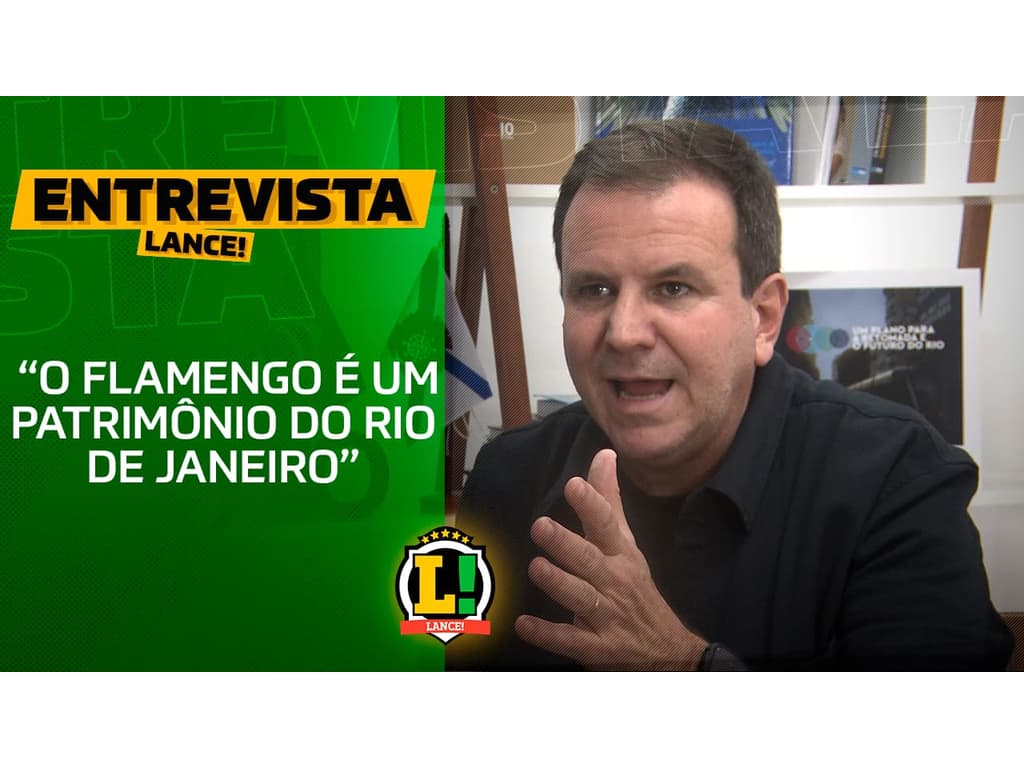 Paes faz a primeira corrida com o aplicativo Moto.Rio - Eduardo Paes