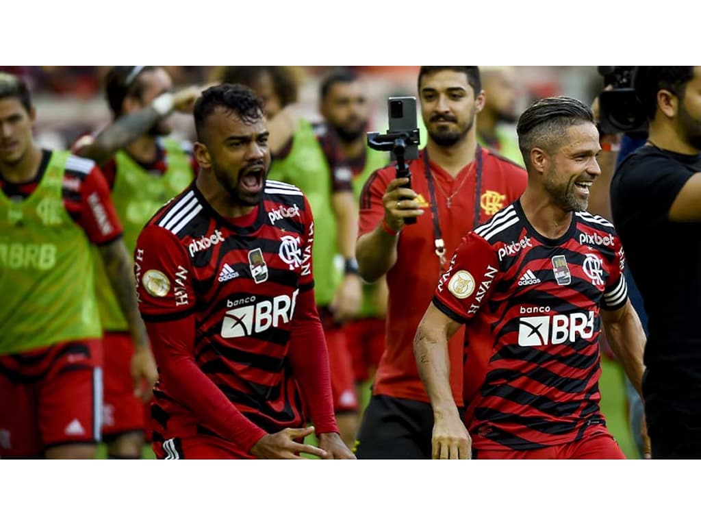 Flamengo 2 x 1 Athletico-PR: gols, melhores momentos e ficha do jogo -  Superesportes