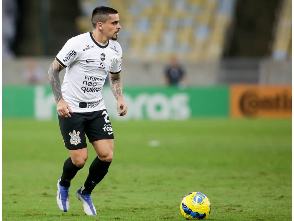 Fagner gordo? Lateral do Corinthians tenta resolver - Lance!