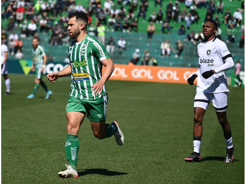 Rodrigo Soares se espelha em reação do Fortaleza e analisa momento