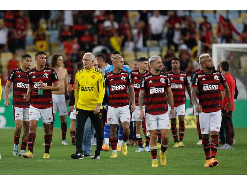 Flamengo fica no empate com Fluminense e afasta sonho do título