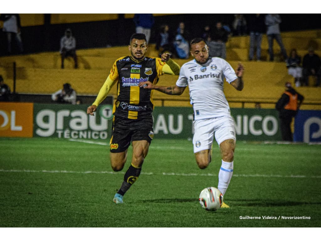 Novorizontino faz jogo impecável e bate o Grêmio por 2 a 0, no Jorjão, pela  Série B - PicNews