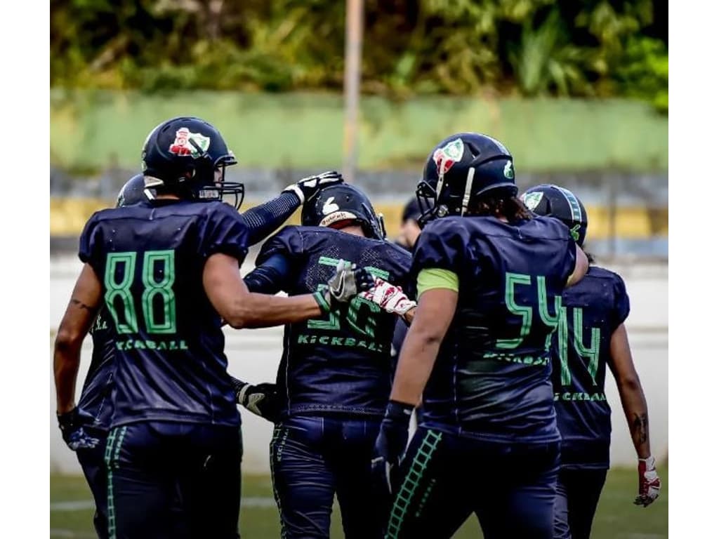 Quer jogar futebol americano? América Locomotiva fará seletiva de atletas -  Lance!