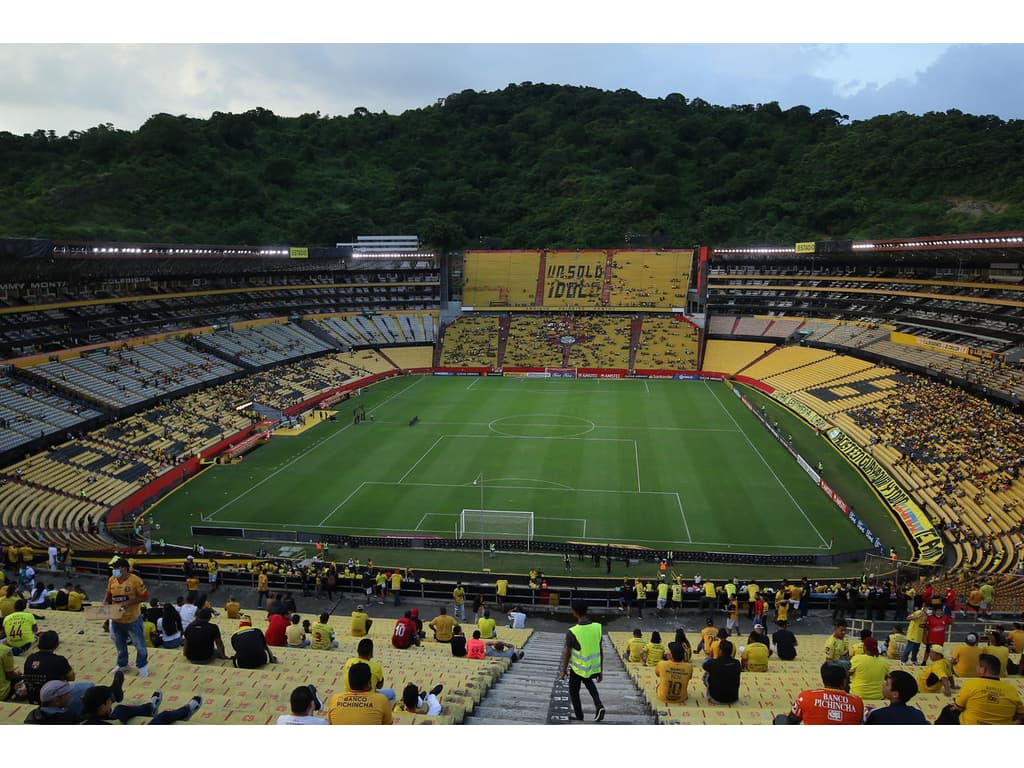 Conmebol espera definir sedes das finais da Copa Libertadores e