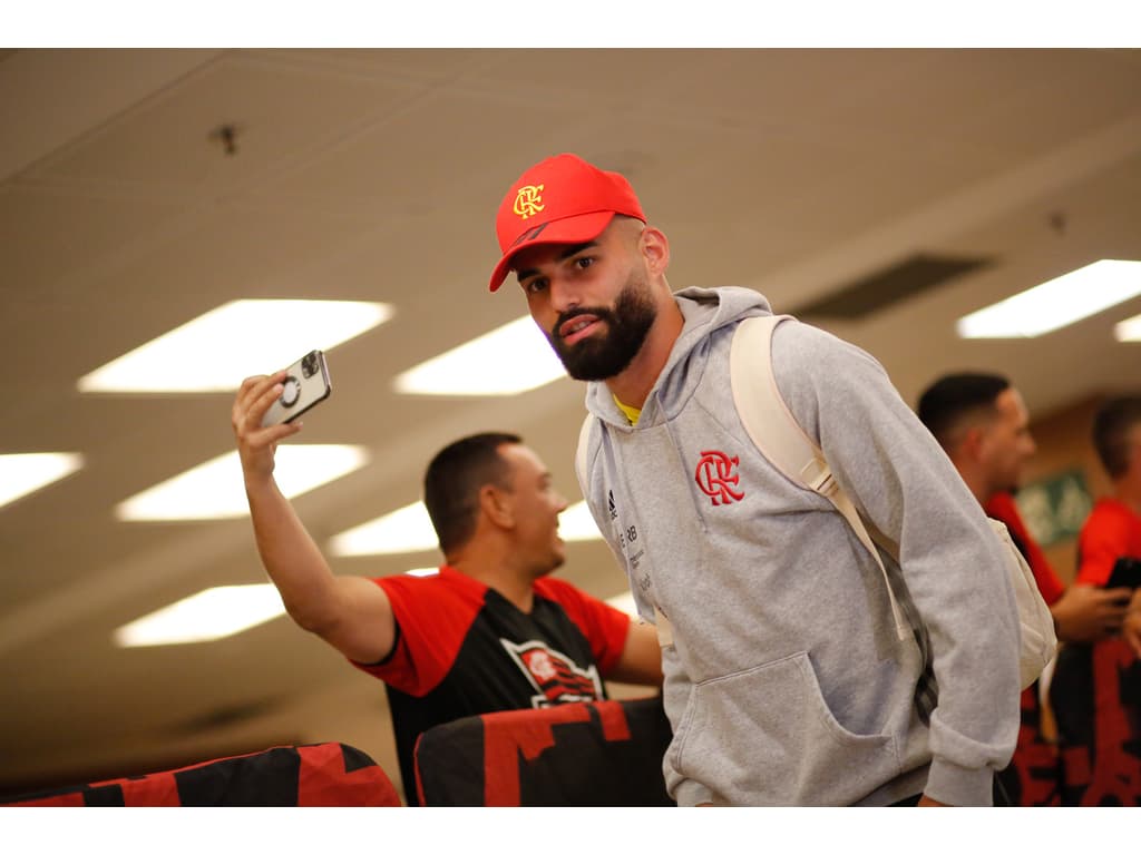 Ida para o Corinthians mela, e Thiago Maia segue no Flamengo