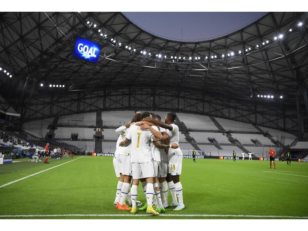 Olympique de Marseille atropela Sporting de virada e consegue