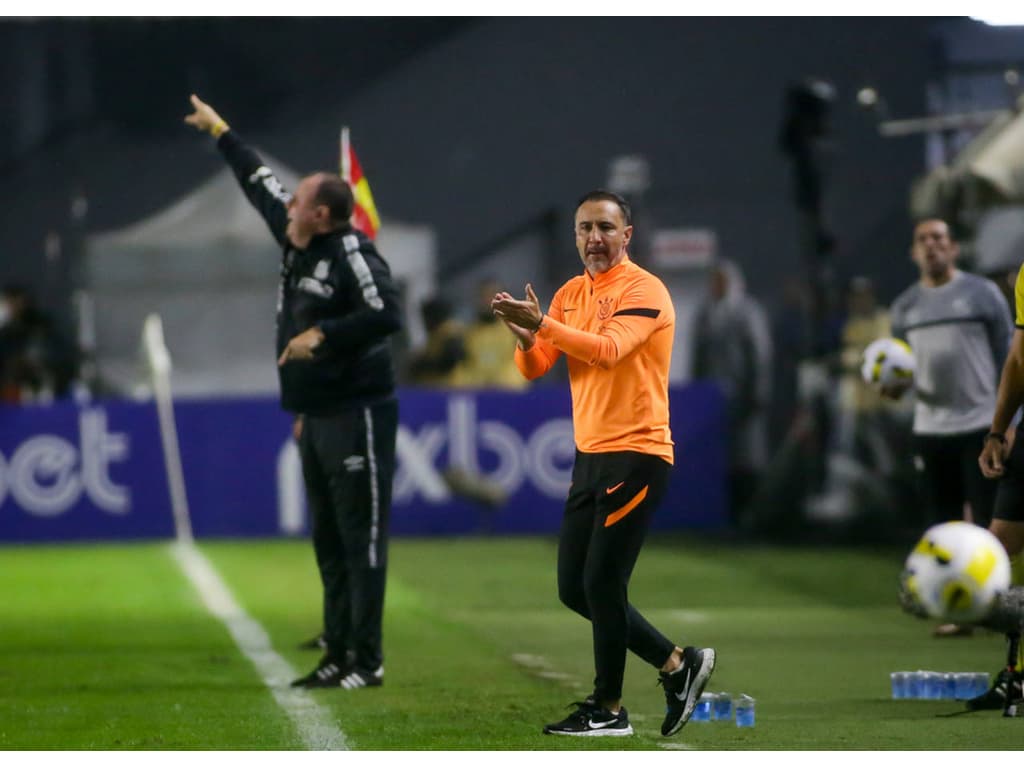 Vítor Pereira, do Corinthians, se retrata após declaração sobre cargo  ameaçado: 'Não me expressei da melhor forma' - Lance!