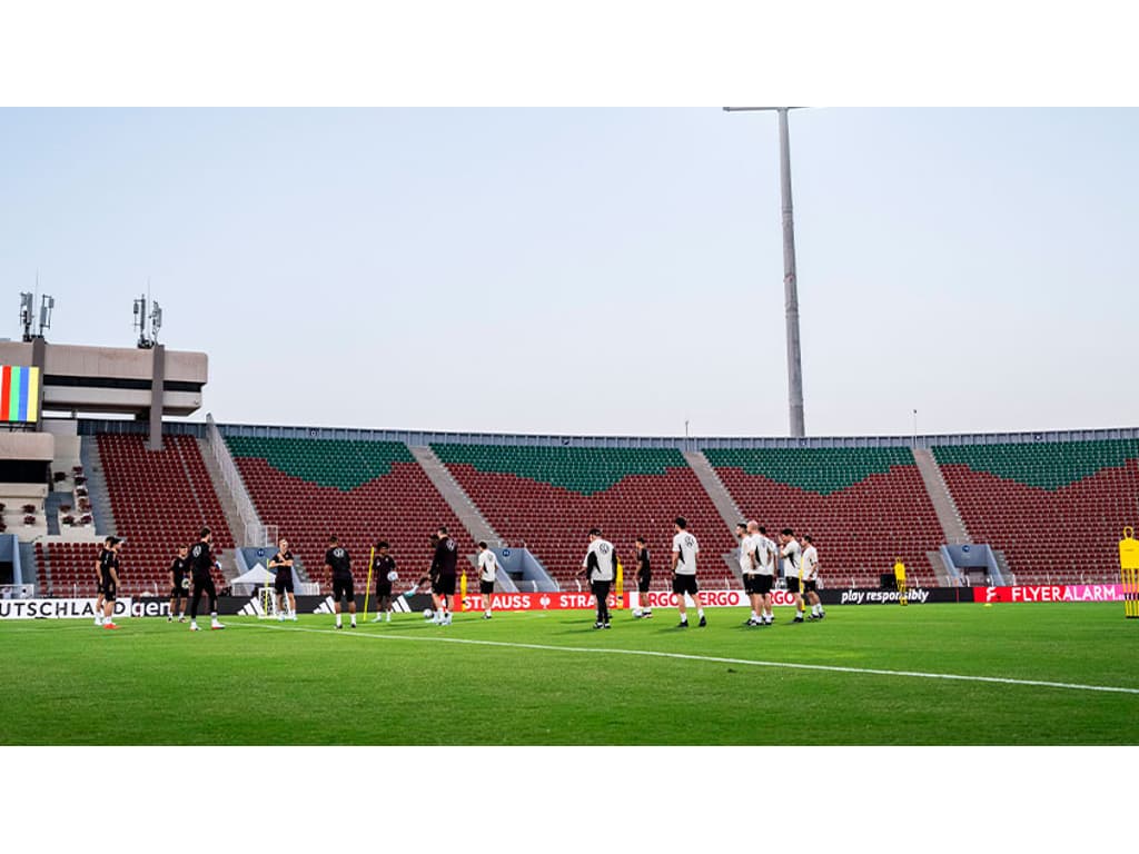 Copa do Mundo: Seleção iraniana chega ao Qatar com técnico Carlos Queiroz  otimista - Lance!