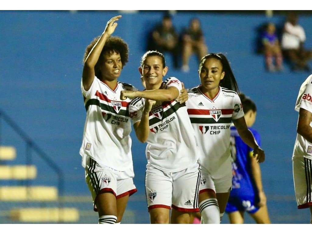 São Paulo vence o São José e garante vaga na semifinal do Paulista Feminino