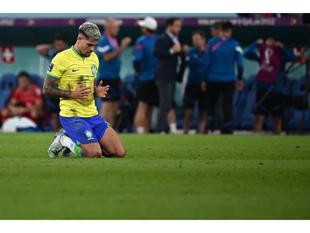 Jogos de amanhã da Copa do Mundo: horários e onde assistir às partidas de  sexta-feira - Lance!