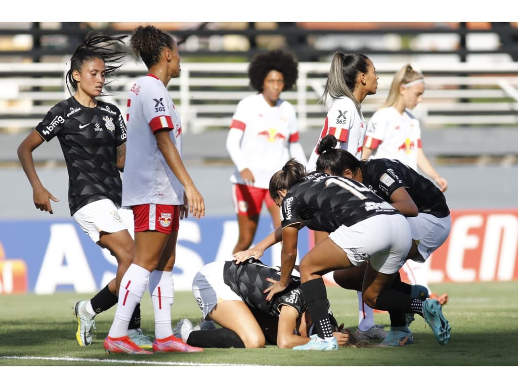 Corinthians e Red Bull Bragantino vencem nos jogos de ida das semifinais da Copa  Paulista Feminina • PortalR3 • Criando Opiniões