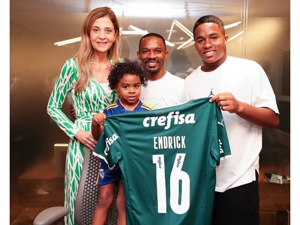 Pai, o Palmeiras tem mundial?